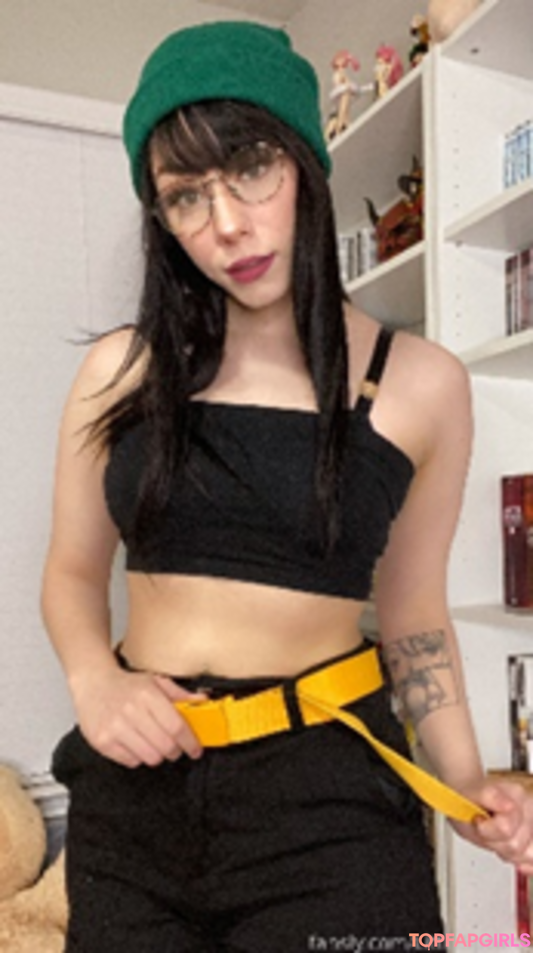Naakte gelekte OnlyFans-foto van Little Spoonz #613