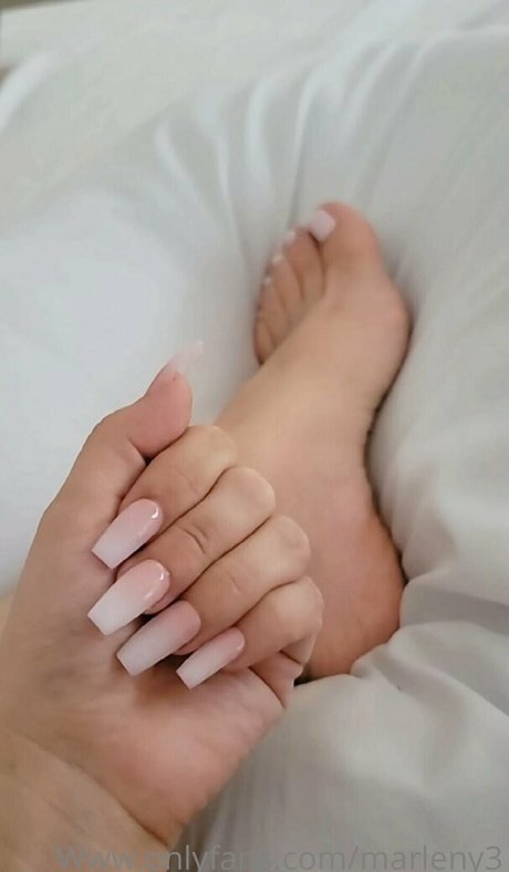 Naakte gelekte OnlyFans-foto van Marleny3