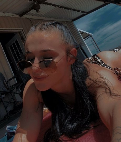 Naakte gelekte OnlyFans-foto van Barbiebabe444