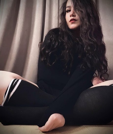 Naakte gelekte OnlyFans-foto van Viotcz