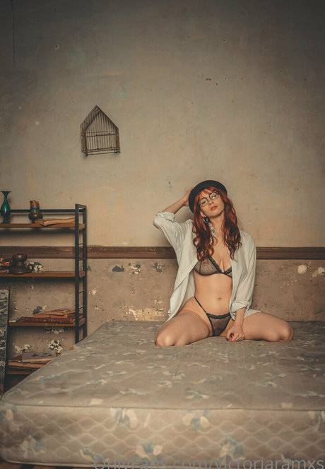 Naakte gelekte OnlyFans-foto van Emilyforyouuu