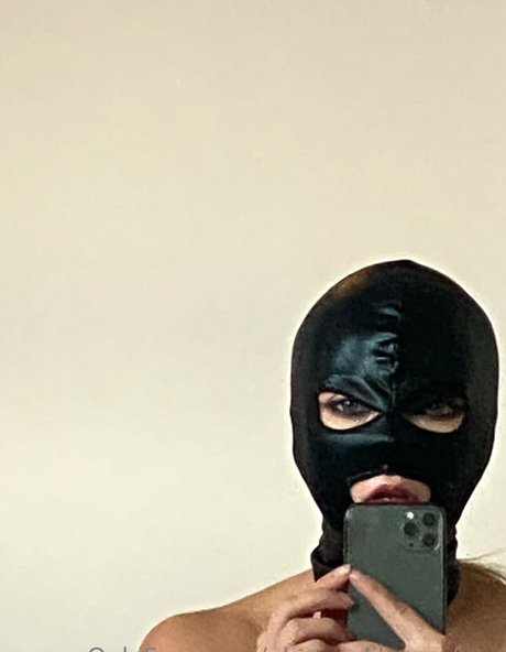Naakte gelekte OnlyFans-foto van Alwayslilyrosefree