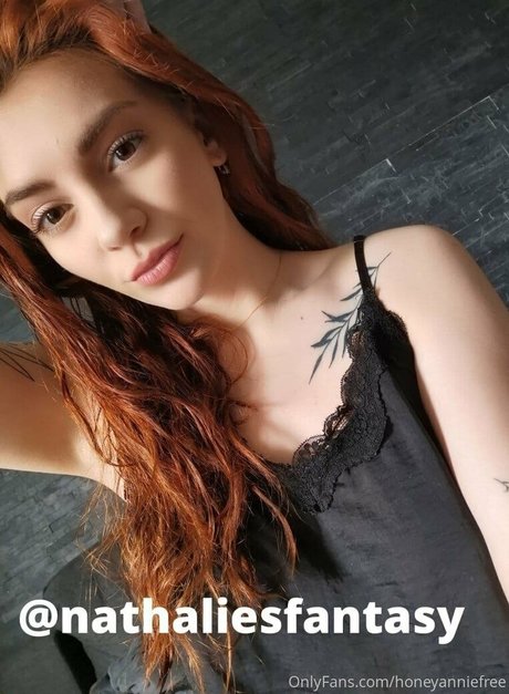 Naakte gelekte OnlyFans-foto van Honeyanniefree