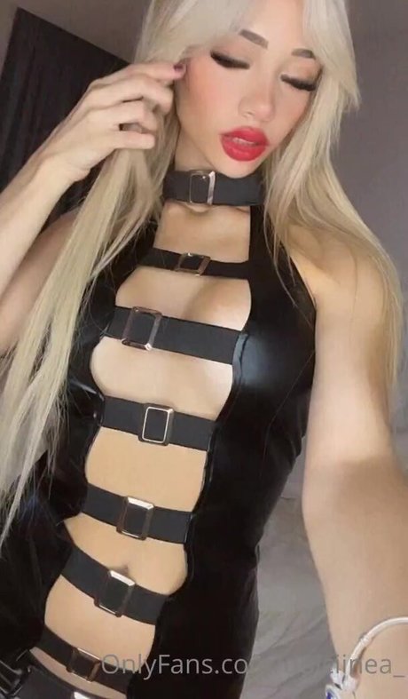 Naakte gelekte OnlyFans-foto van Dulcinea
