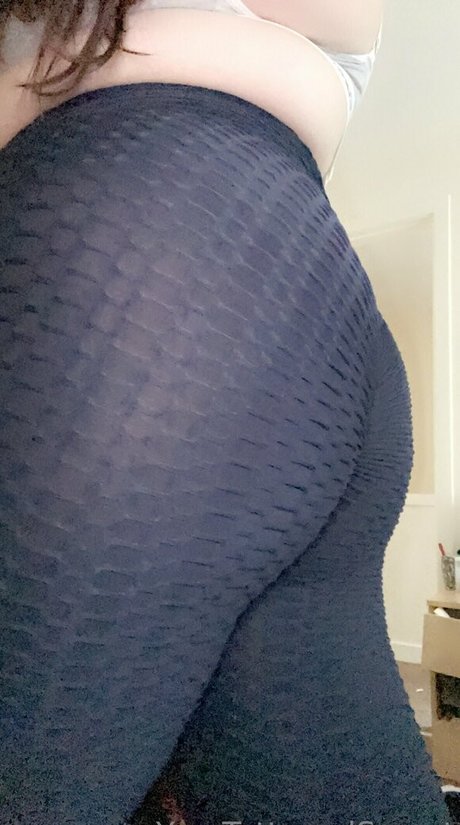 Naakte gelekte OnlyFans-foto van Yourtattooedsecret