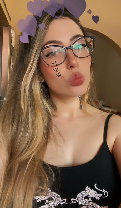 Naakte gelekte OnlyFans-foto van Danievedofree