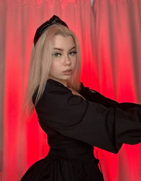 Naakte gelekte OnlyFans-foto van Okidooky
