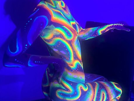 Naakte gelekte OnlyFans-foto van Littlemisslollii