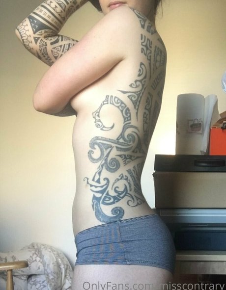 Naakte gelekte OnlyFans-foto van Misscontraryfree