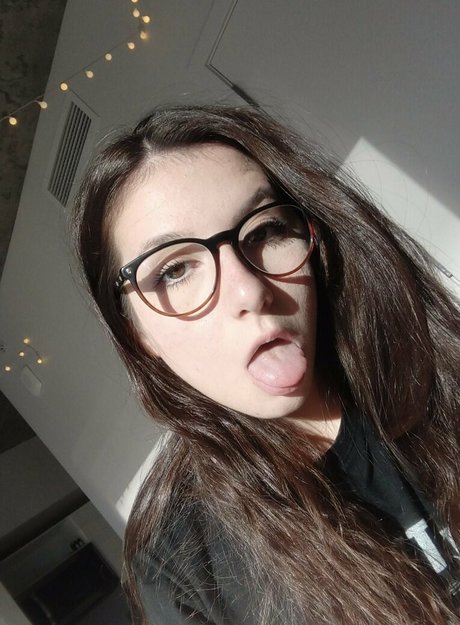 Naakte gelekte OnlyFans-foto van Lanarhoads18