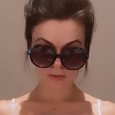 Naakte gelekte OnlyFans-foto van Faye Brookes