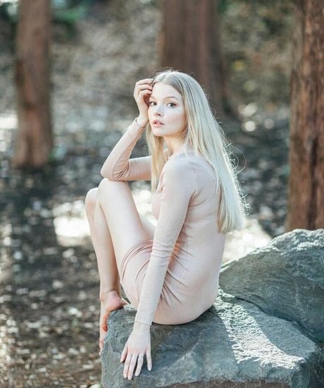 Naakte gelekte OnlyFans-foto van Lili Johansson