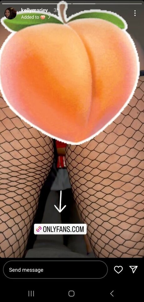 Naakte gelekte OnlyFans-foto van Kellymariev