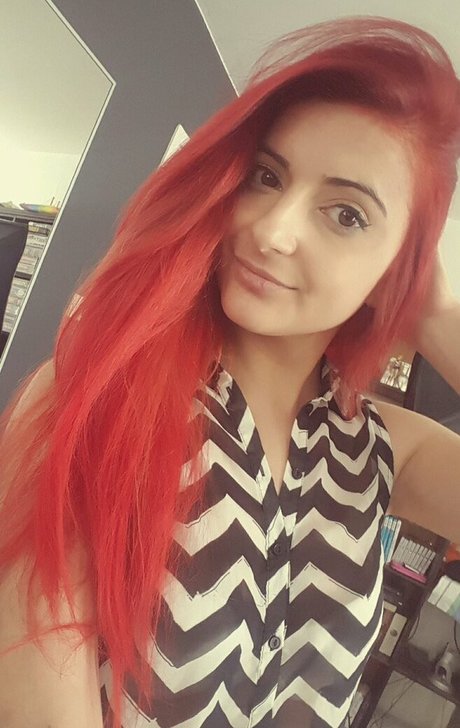 AnnieFuchsia