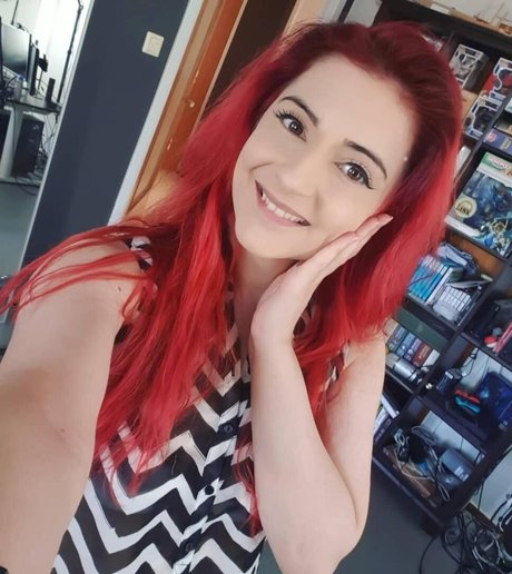 AnnieFuchsia