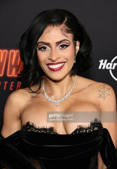 Zelina Vega