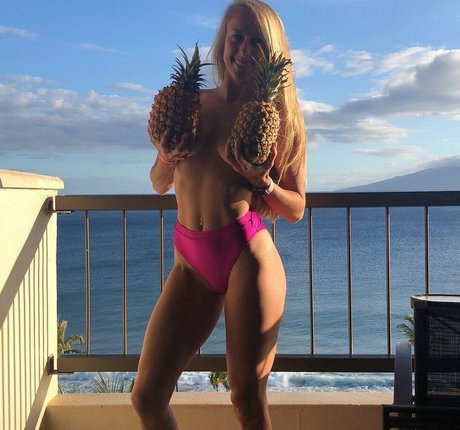 Naakte gelekte OnlyFans-foto van Brittany Lynne