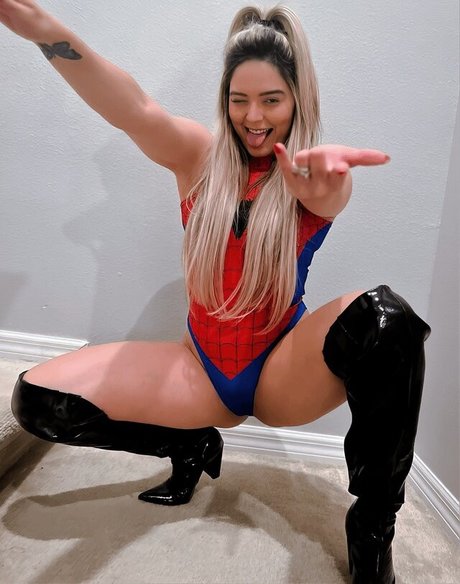 Tay Conti