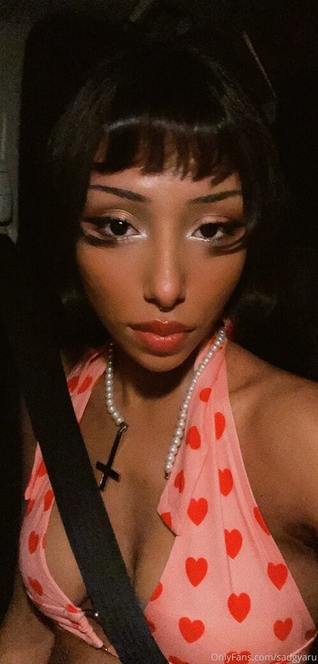 Naakte gelekte OnlyFans-foto van Sadgyaru