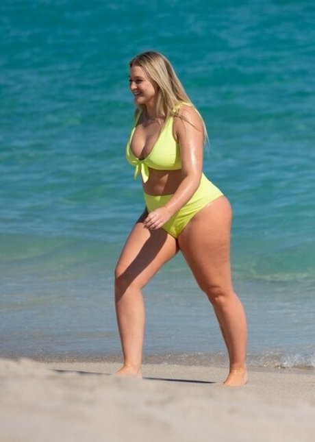 Naakte gelekte OnlyFans-foto van Iskra