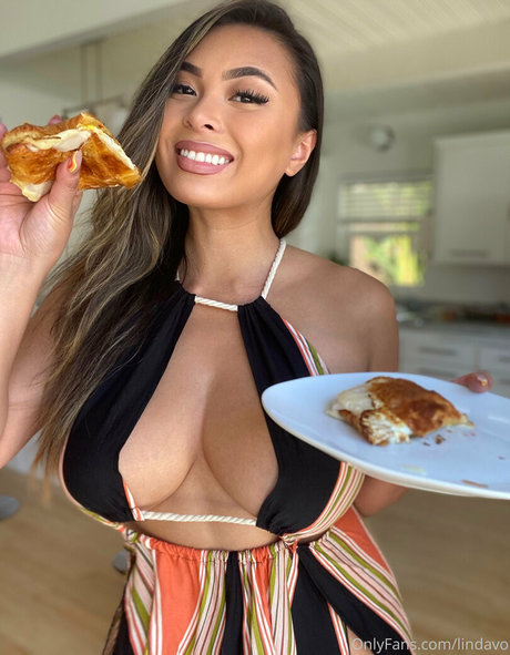 Naakte gelekte OnlyFans-foto van Lindavo