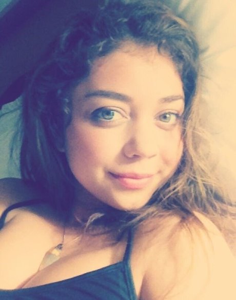 Naakte gelekte OnlyFans-foto van Sarah Hyland