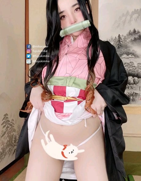 Naakte gelekte OnlyFans-foto van Fuyukimika