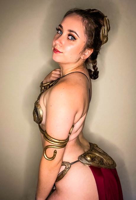 Naakte gelekte OnlyFans-foto van Bekahsoka