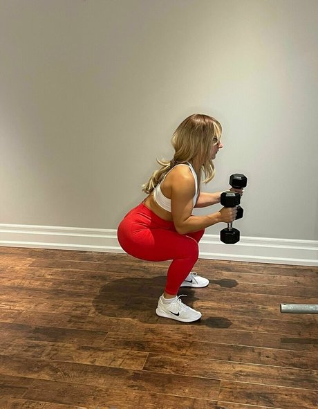 Naakte gelekte OnlyFans-foto van Jenniferinthegym