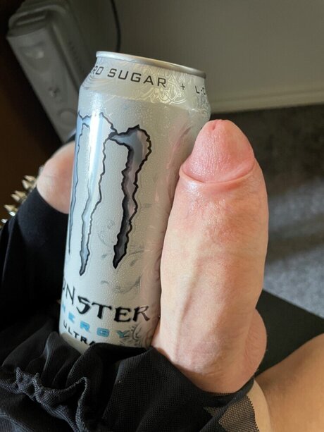 Naakte gelekte OnlyFans-foto van Evanarcher