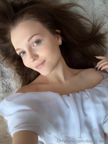 Naakte gelekte OnlyFans-foto van Dasha Dora