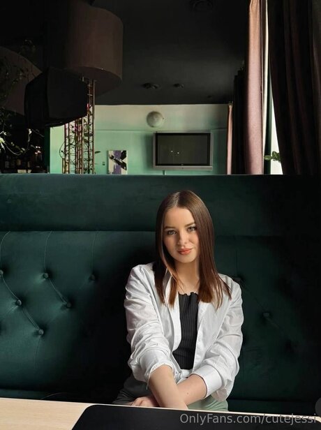 Naakte gelekte OnlyFans-foto van Cutejessi