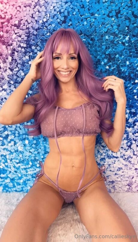 Naakte gelekte OnlyFans-foto van Callieskye