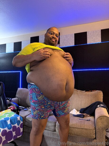 Naakte gelekte OnlyFans-foto van Blkhole420