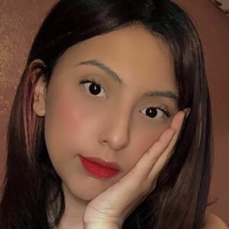 Naakte gelekte OnlyFans-foto van Marinyaaa