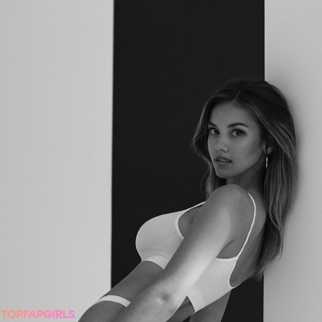 Naakte gelekte OnlyFans-foto van Nicola Cavanis #1115