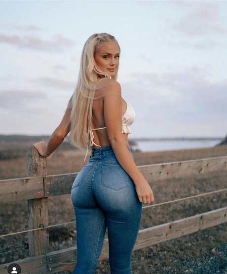 Naakte gelekte OnlyFans-foto van Filippa Fransson