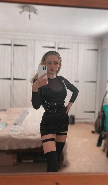 Janet Devlin