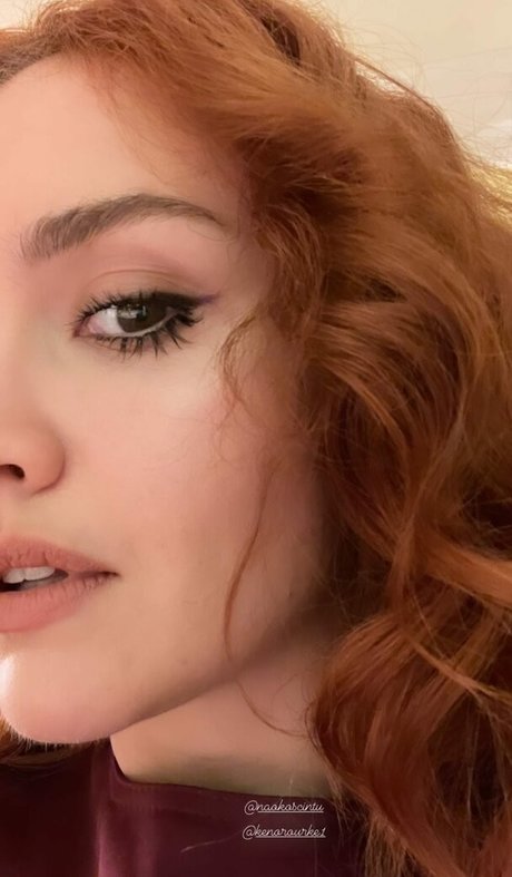 Naakte gelekte OnlyFans-foto van Olivia Cooke