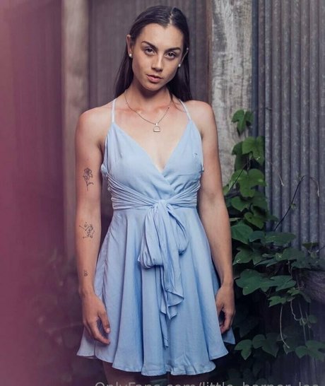 Naakte gelekte OnlyFans-foto van Littleharperlee