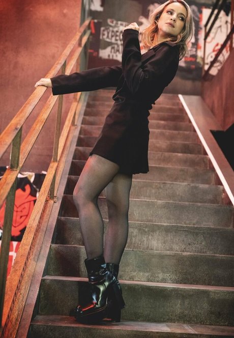 Naakte gelekte OnlyFans-foto van Laure Valee