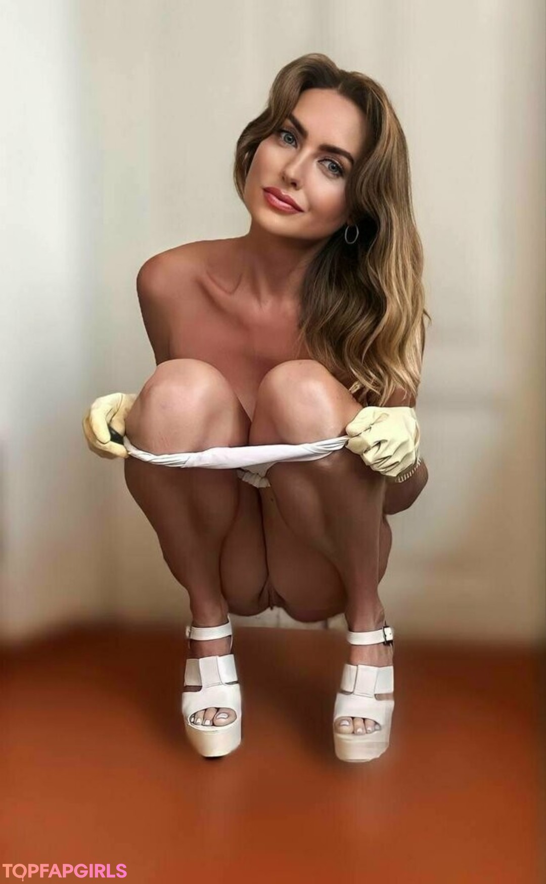 Naakte gelekte OnlyFans-foto van Yourlustymom #1534