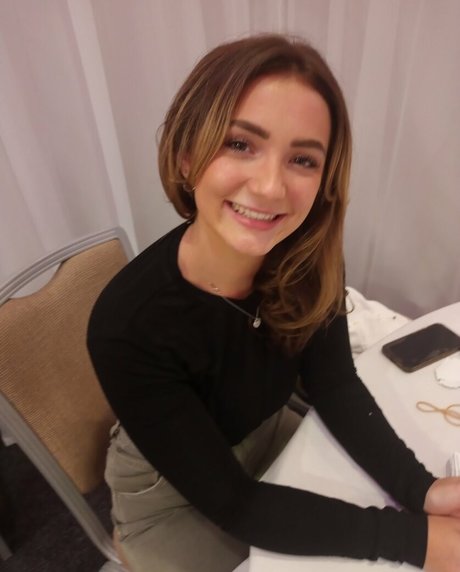 Naakte gelekte OnlyFans-foto van Rosie Bentham
