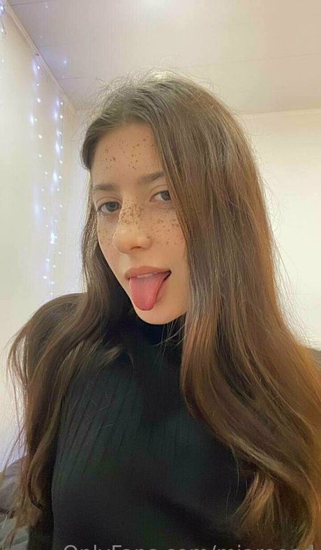 Naakte gelekte OnlyFans-foto van Miareeed