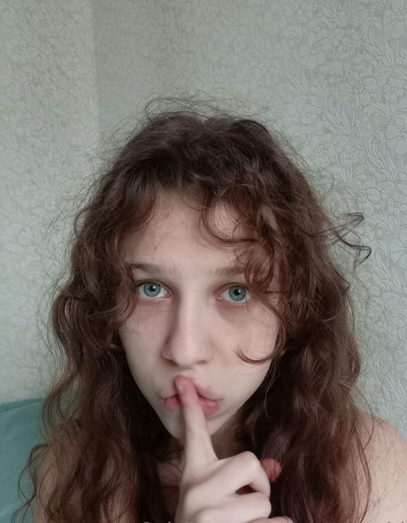 Naakte gelekte OnlyFans-foto van Maycurlygirl