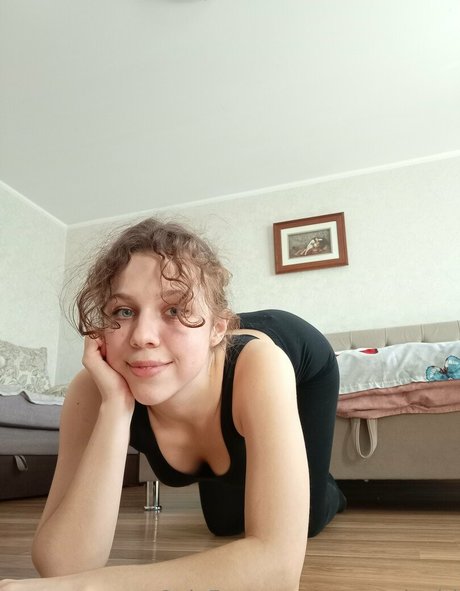 Naakte gelekte OnlyFans-foto van Maycurlygirl