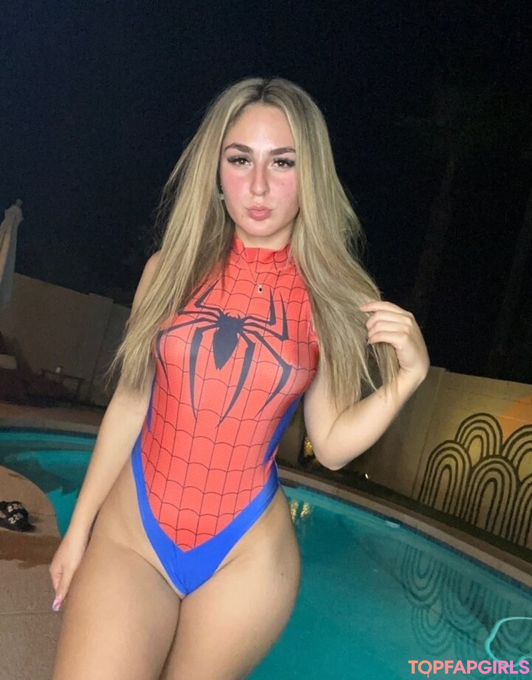 Naakte gelekte OnlyFans-foto van Kekebanksxx #1033