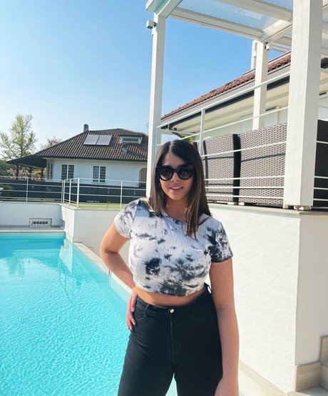 Naakte gelekte OnlyFans-foto van Anna Rebellato