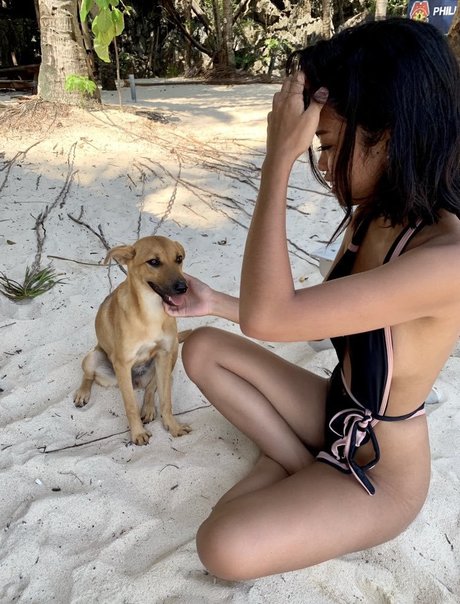 Naakte gelekte OnlyFans-foto van Alyssa Silos