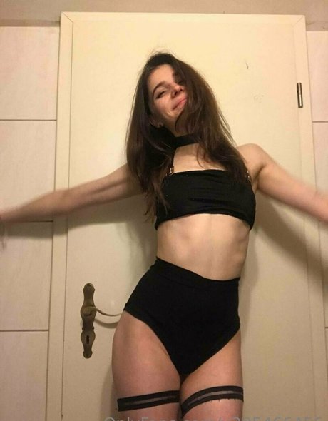 Naakte gelekte OnlyFans-foto van Annakyoto